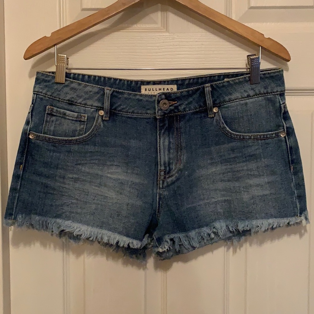 Bullhead Raw Hem Denim 5 Pocket Summer Shorts Approx 10 inches